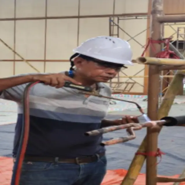 Brazing copper pipe